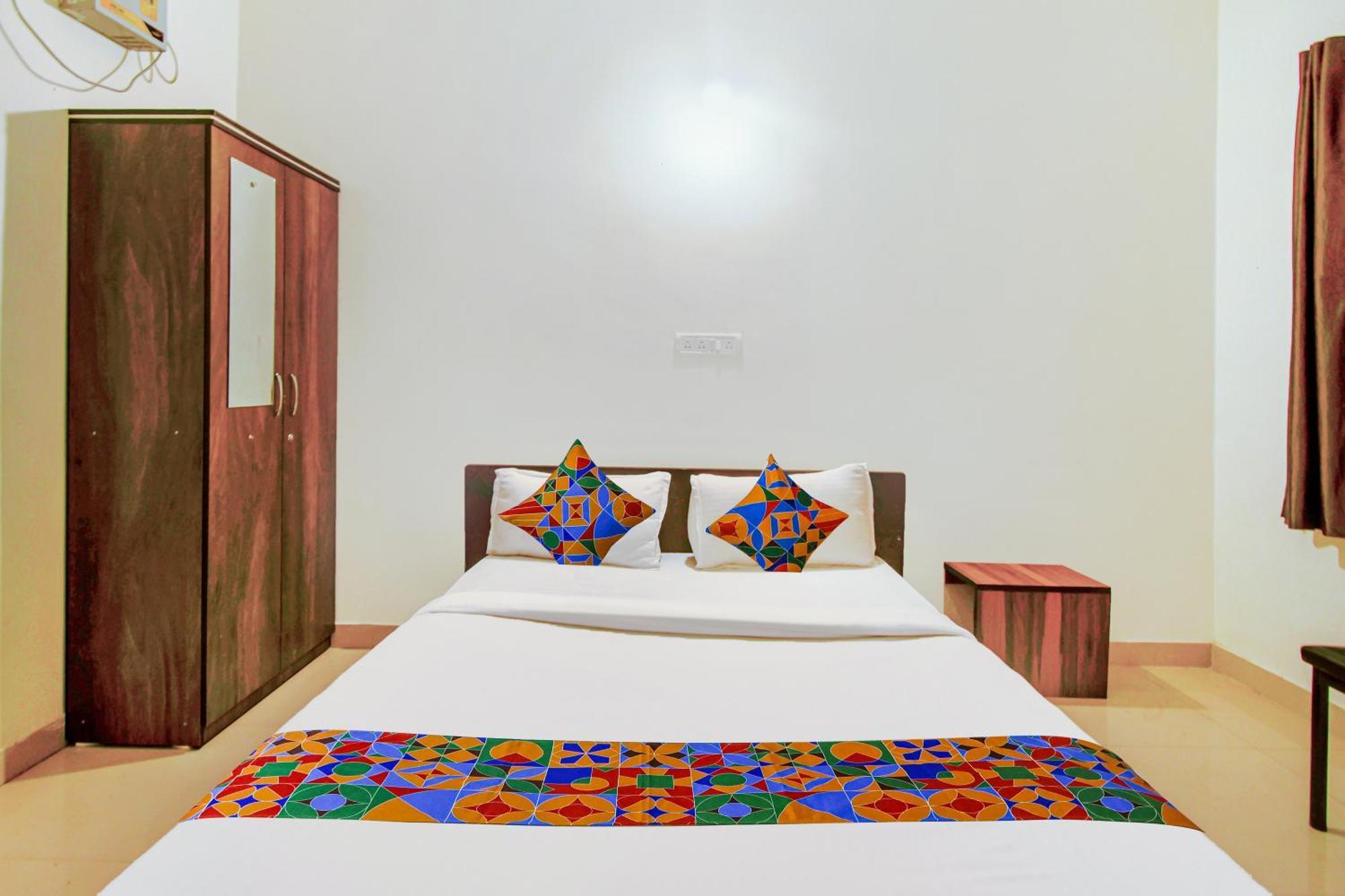 Fabexpress Srh - Nr Butterfly Park - Hinjawadi Hotel Bagian luar foto