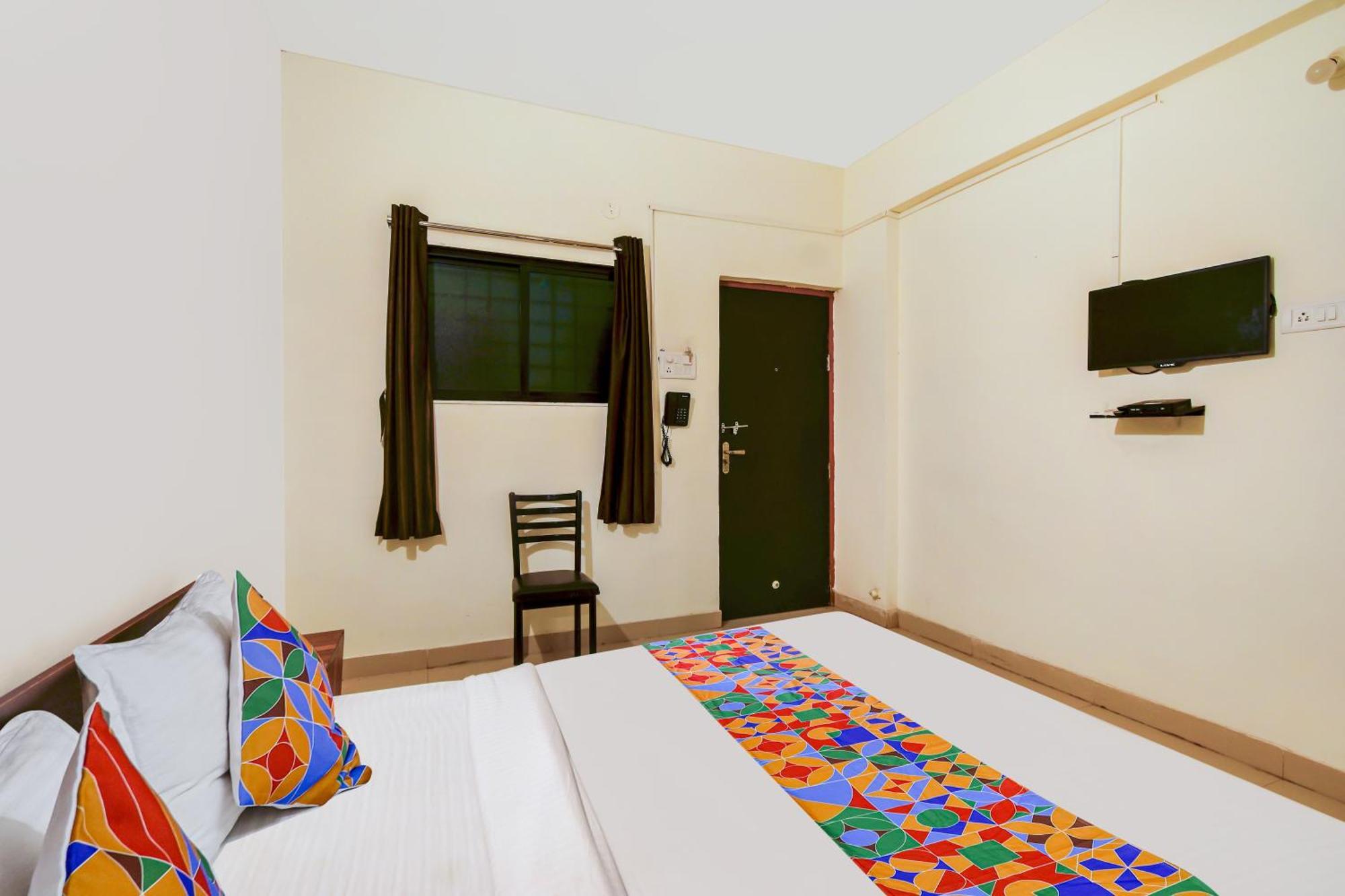 Fabexpress Srh - Nr Butterfly Park - Hinjawadi Hotel Bagian luar foto