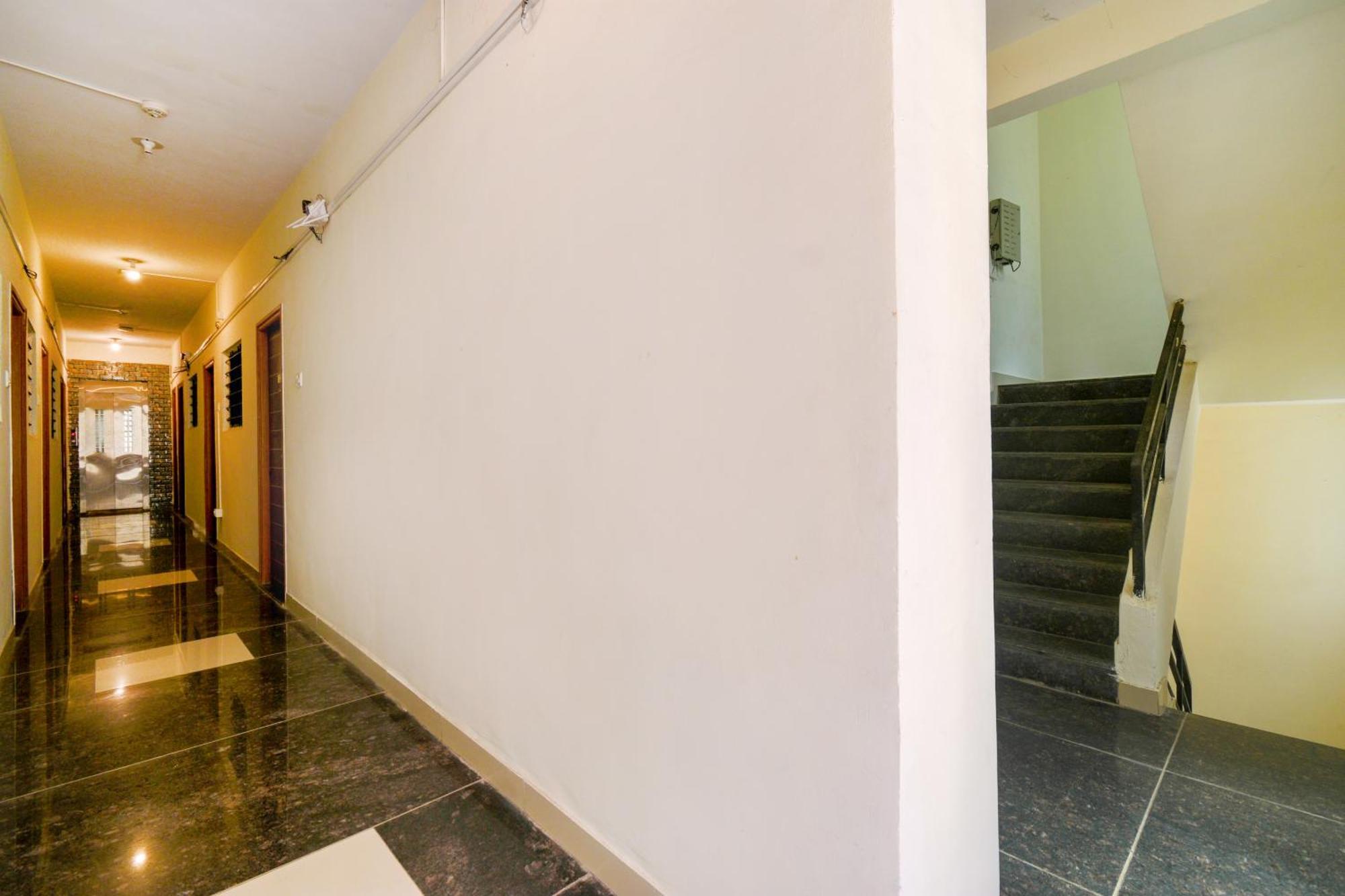 Fabexpress Srh - Nr Butterfly Park - Hinjawadi Hotel Bagian luar foto